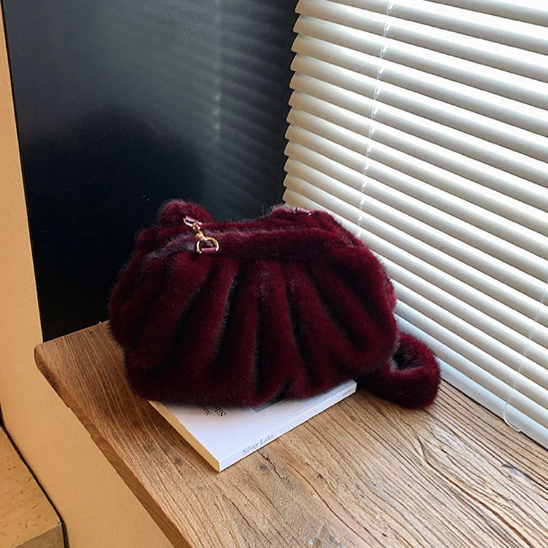 Elowen | Soft Sakupljena Ramena Torba